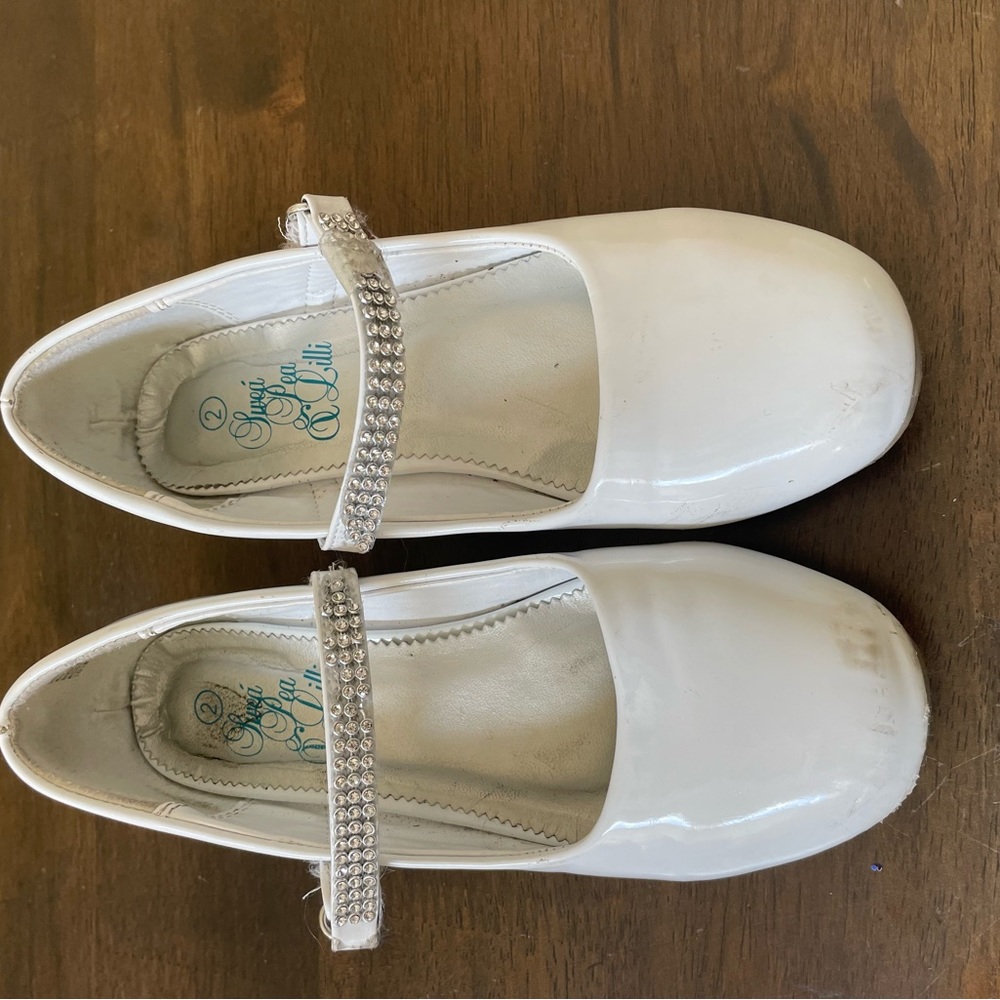 Girls white leather shoes, size 2